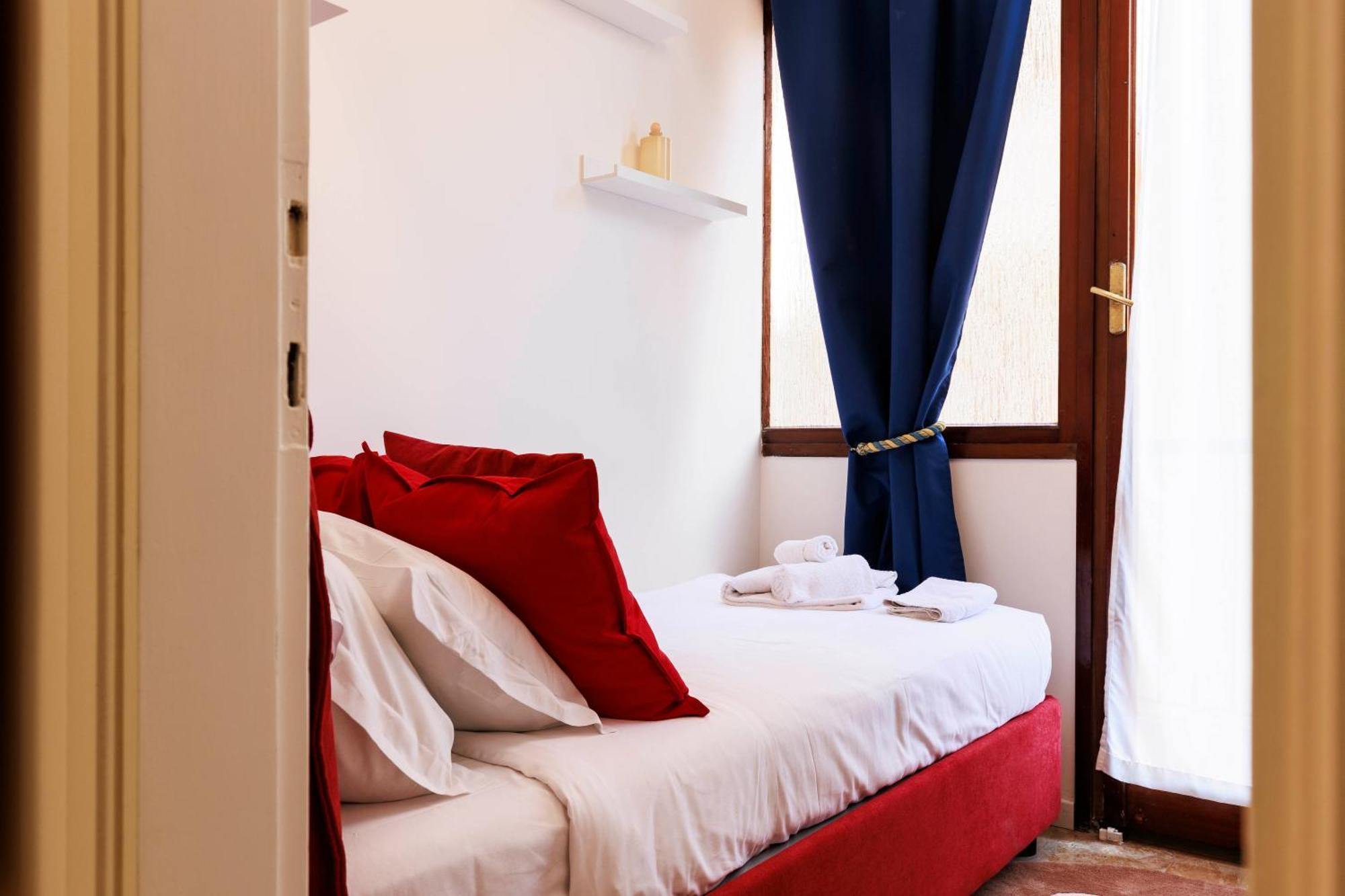 Palazzo Caccini Luxury Apartment Флоренция Екстериор снимка